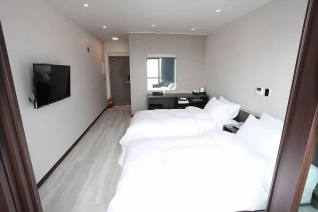 غرفة بسريرين منفصلين، Hotel Wooyeon Flora 2/3
