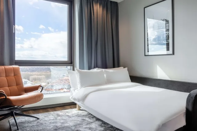 Family, Queen Bed, Radisson Blu Scandinavia Copenhagen 3/10