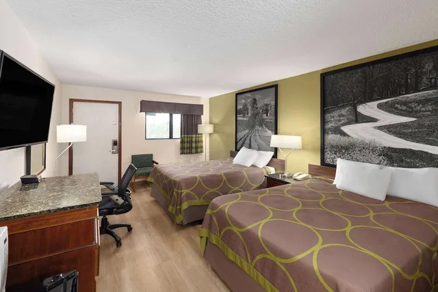 غرفة بسريرين مزدوجين، Super 8 By Wyndham Fort Mitchell Cincinnati Area 2/6