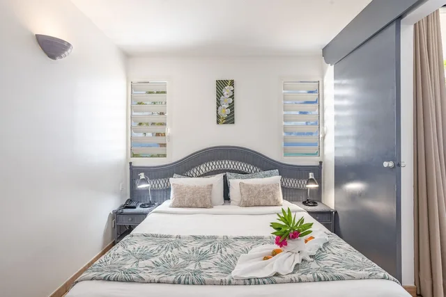 غرفة سوبيريور بسريرين منفصلين بغرفة نوم واحدة مع أريكة بمطبخ صغير، Karibea Resort Sainte Luce Residence Caribia 4/6