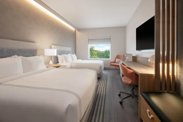 غرفة قياسية بسريرين كوين لذوي الإعاقة، EVEN Hotel Orlando International Airport by IHG 1/3