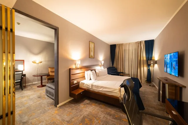 Premium, Deluxe, Executive, Suite, King Bed, Belle View، Wyndham Cluj 1/5