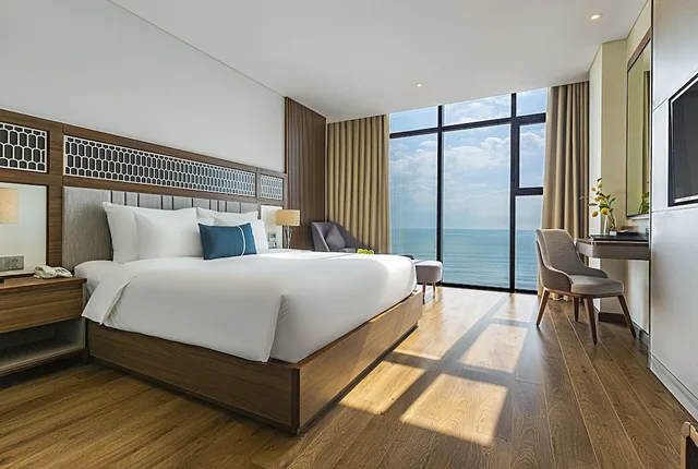 Grand, Ocean, King Bed، Peninsula Hotel Danang 7/10
