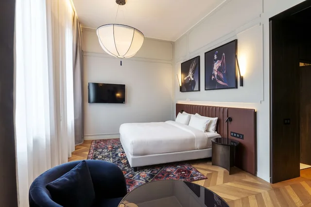Collection, Premium, King Bed، Radisson Collection Hotel, Palazzo Touring Club Milan 2/8