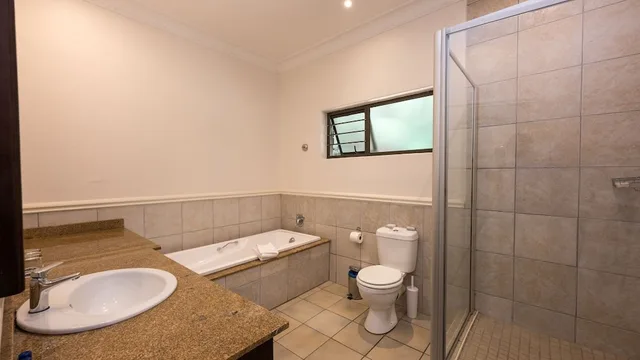 جناح تنفيذي بسريرين كينج، ANEW Resort Hunters Rest Rustenburg 3/4