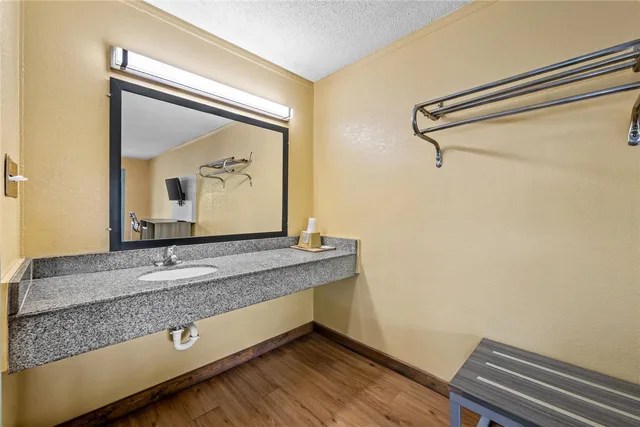 غرفة بسرير كينج، Econo Lodge Charlotte Airport Area 7/7