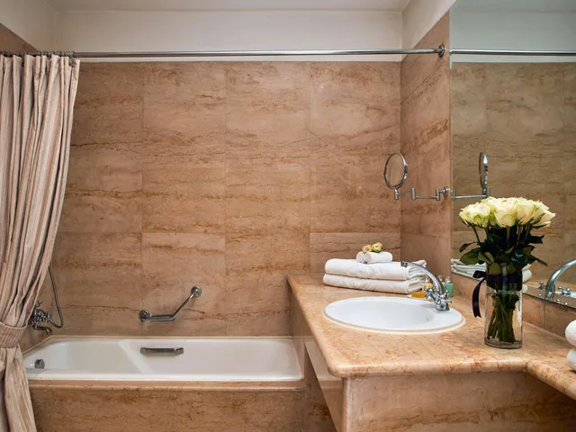 غرفة فاخرة بسرير مزدوج، Sofitel Winter Palace Luxor 3/3