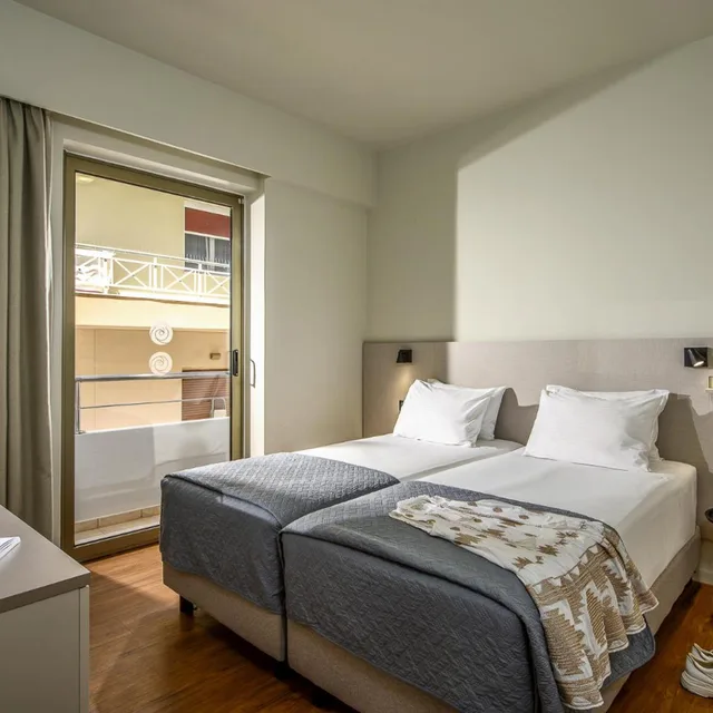 Room, Double or Twin Bed, Marin Hotel 4/10