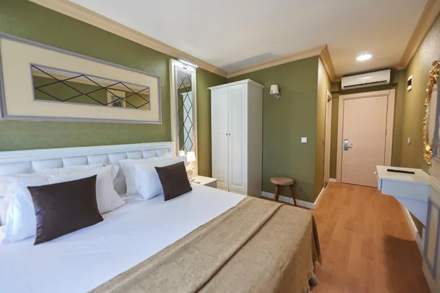 غرفة بسرير مزدوج أو سريرين منفصلين، Sunlight Hotel 1/10