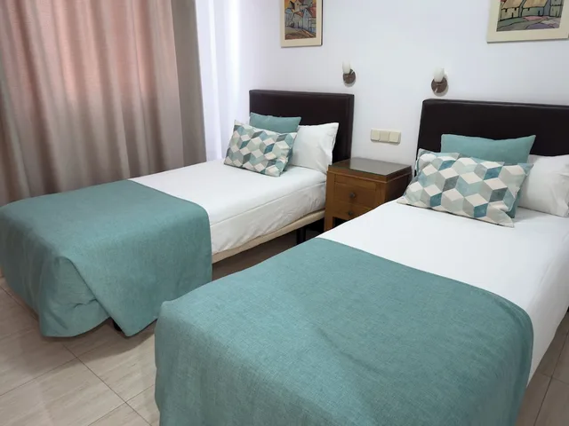 شقة بسريرين منفصلين بغرفتي نوم مع أريكة بمسبح خاص، Holiday Club Sol Amadores 6/10