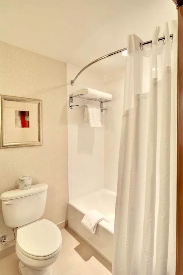 غرفة قياسية بسريرين كوين، Holiday Inn Des Moines Downtown-Mercy Area 5/6