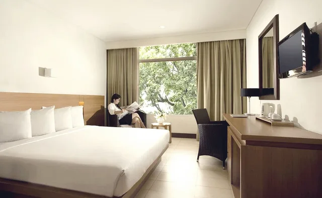 غرفة ديلوكس بسرير كينج، Hotel Santika Bandung 8/10