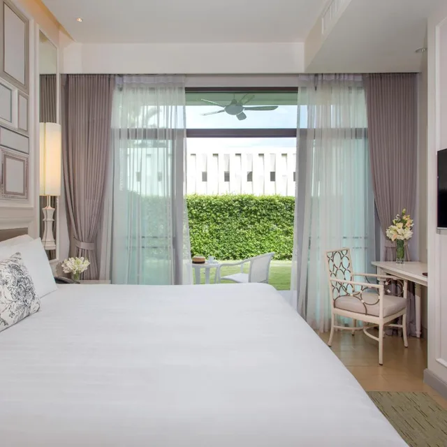 Garden, Superior, King Bed، U Sathorn Bangkok Hotel 5/8