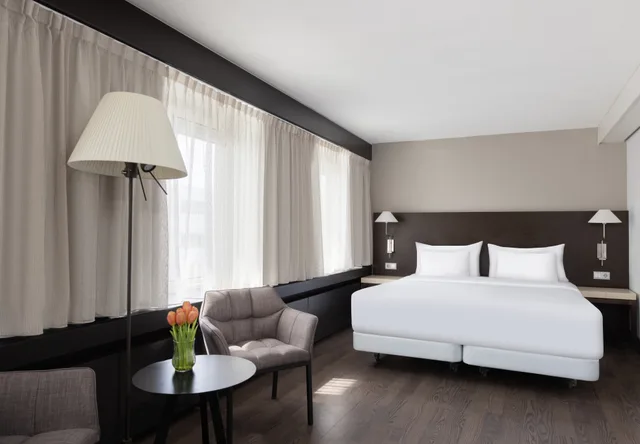 Superior, Double Bed, Nh Conference Centre Leeuwenhorst 6/10