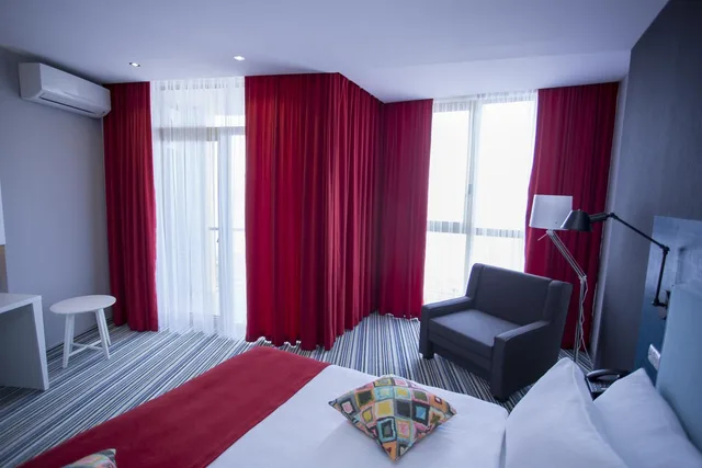 Deluxe Triple Room Sea View:، Tangerine Apart Hotel Batumi 4/10