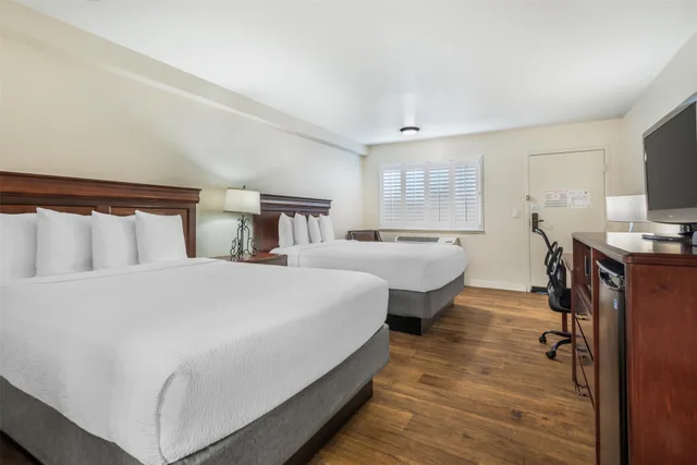 غرفة بسريرين كوين لذوي الإعاقة، Best Western Rose Garden Inn 3/6
