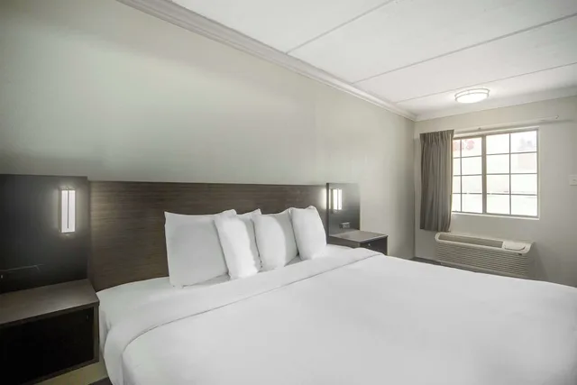 غرفة ديلوكس بسرير كينج، Motel6 San Antonio, TX – I-35 North Corridor 1/9