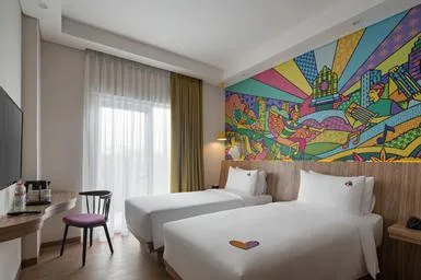 Standard, MaxOneHotels at Kota Harapan Indah Bekasi 1/1