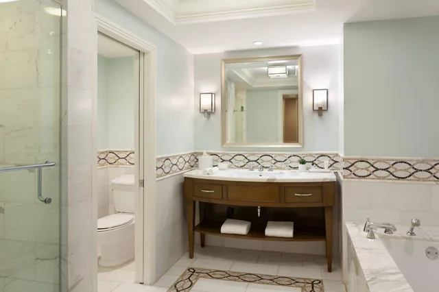 غرفة بسرير مزدوج بإطلالة لذوي الإعاقة، JW Marriott Miami Turnberry Resort & Spa 2/2