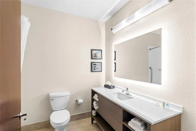 جناح بسرير كينج، Comfort Suites Daphne - Mobile East Bay 3/4