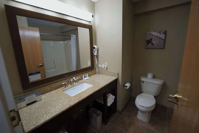 جناح بسريرين كوين مع أريكة، Quality Inn & Suites Georgetown - Seaford 8/10