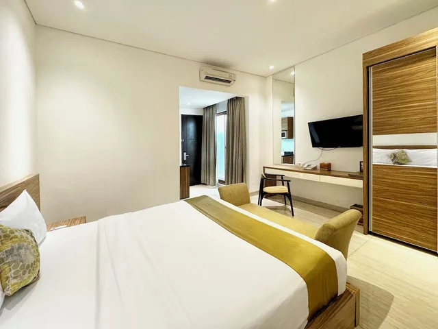 جناح بزنس بسرير كوين، Rasuna Icon Hotel 2/10