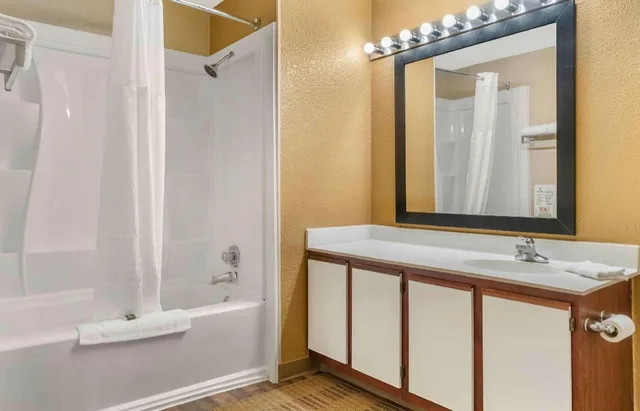 جناح بسرير كوين بغرفة نوم واحدة، Extended Stay America - Detroit - Ann Arbor-University South 3/3