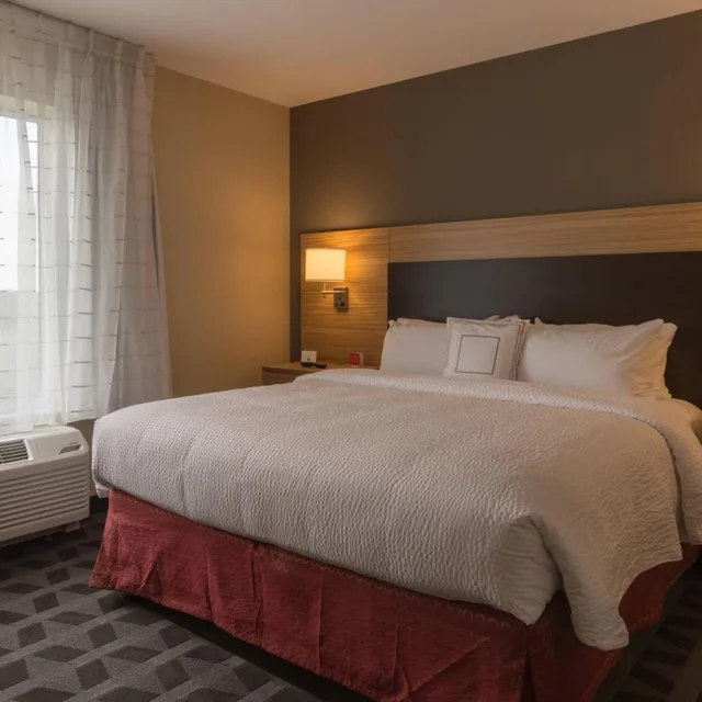 استوديو بسرير كينج بإطلالة على المدينة مع أريكة، Towneplace Suites Syracuse Liverpool 2/4