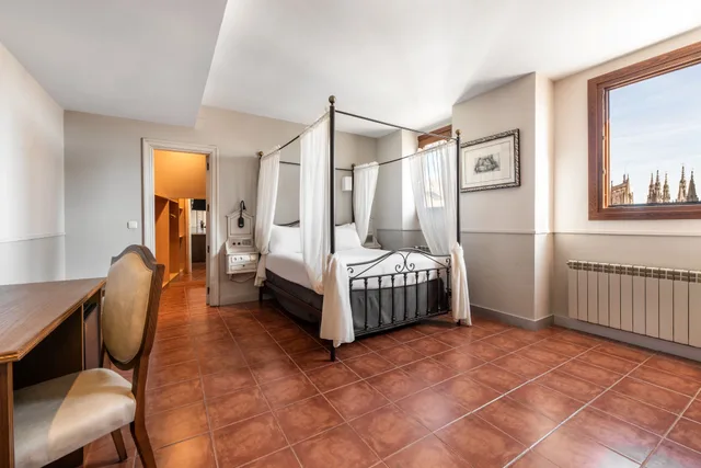 Room, Single, 2 Double Beds, Cathedral View، Crisol Meson Del Cid 3/4