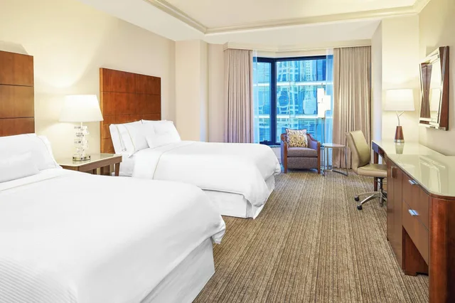 غرفة بسريرين مزدوجين، Westin Chicago River North 3/8