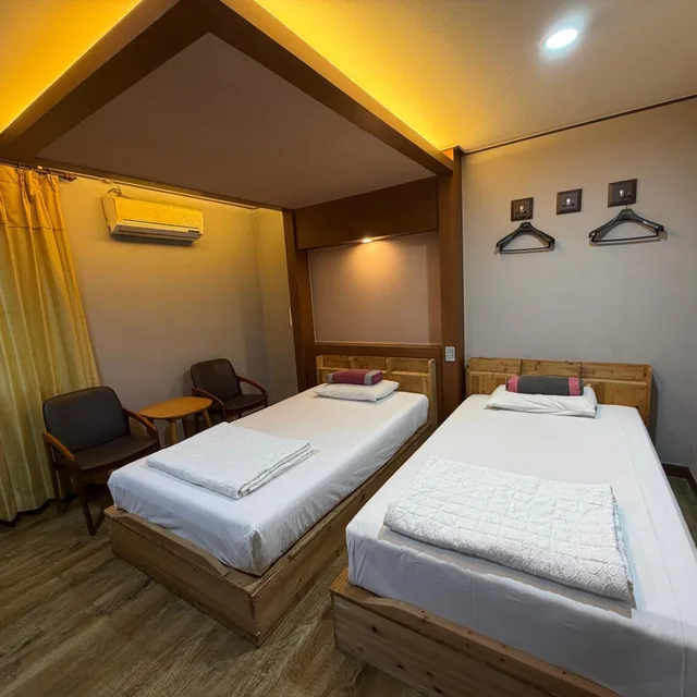 Standard, Double Bed, Sweet Hotel 4/10