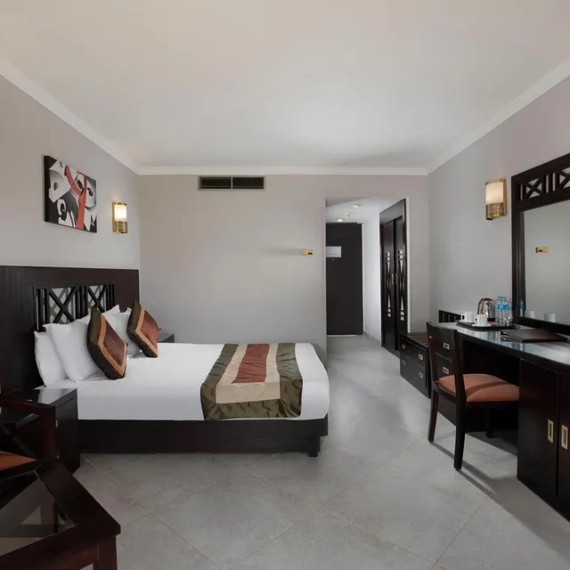 غرفة بسرير مزدوج أو سريرين منفصلين، Pyramisa Island Hotel Aswan 1/7