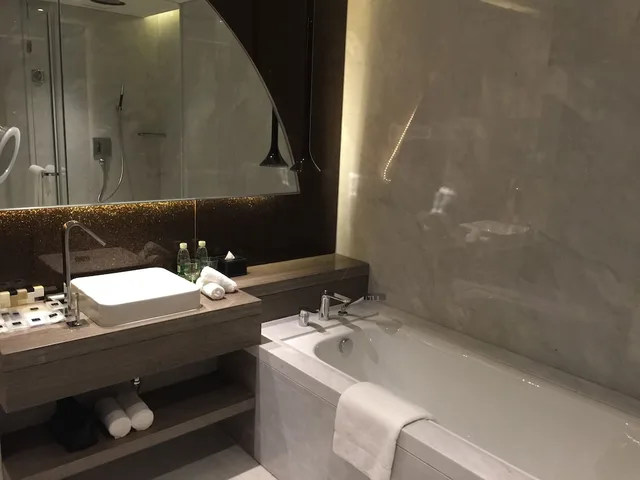 غرفة ديلوكس بسرير كوين، BeiJing Qianyuan Hotel 5/6