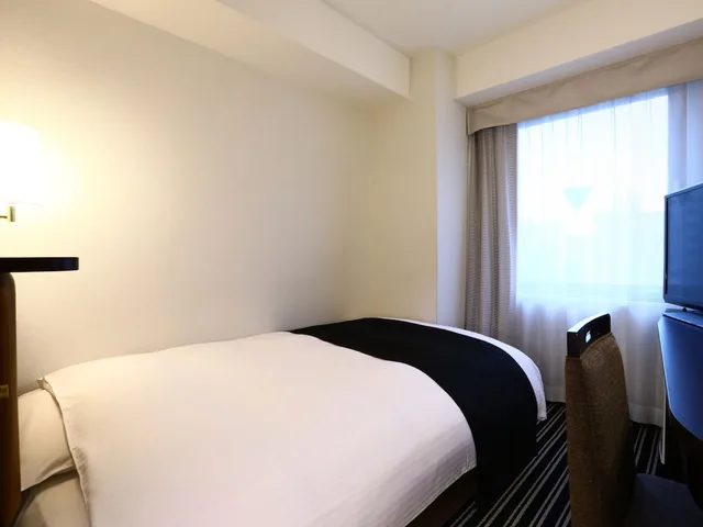 Room, Double Bed, Apa Hotel Shintomicho-Ekimae 1/8