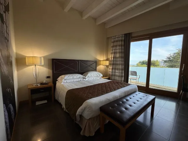 غرفة كومفورت بسرير مزدوج بشرفة بإطلالة، Hotel Cristallo 2/3