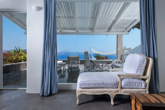 White, House, King Bed, Private Pool، Andronis Luxury Suites 6/9