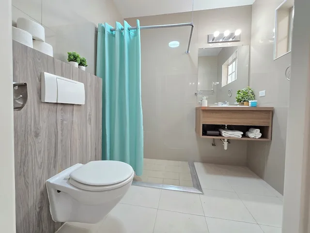 شقة بسرير كوين بغرفة نوم واحدة مع أريكة، Bubali Villa And Apartments 4/7