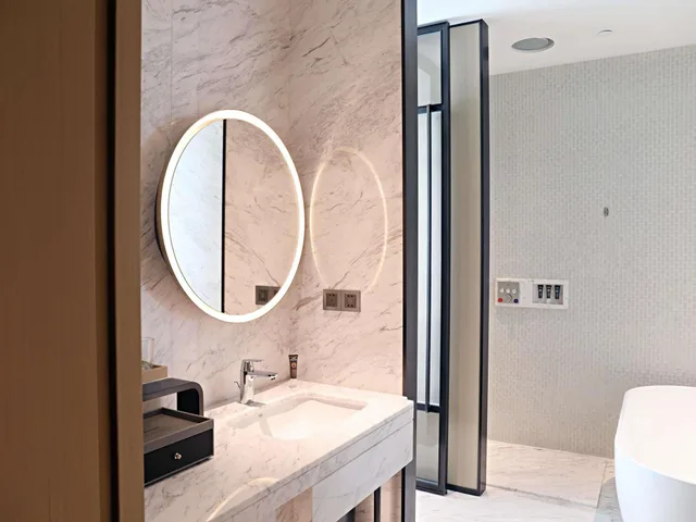 Superior, Suite, King Bed, Queen Bed, Lake Side، Novotel Shanghai Wanyuan 3/4