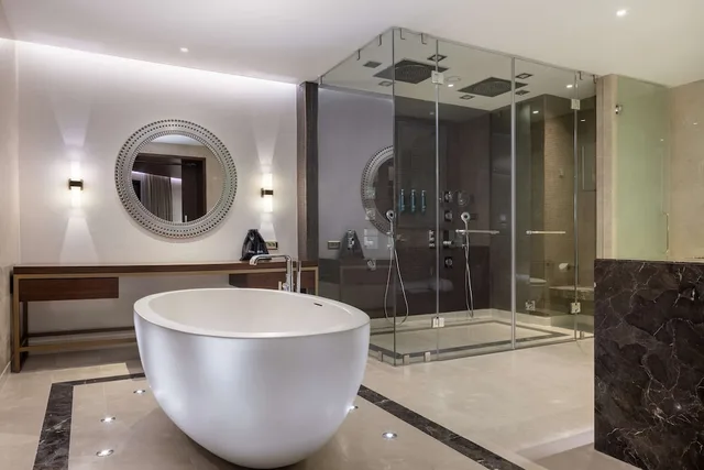 Presidential, Garden, Suite, 2 King Beds, Kitchenette، Hilton Batumi 9/10