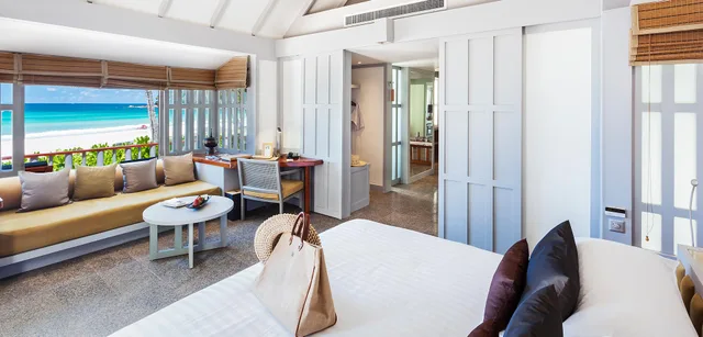 Beach, Deluxe، The Surin Phuket 1/2