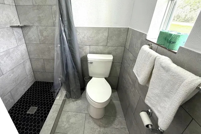 غرفة بسرير كينج لغير المدخنين، Friendship Inn Near Golf Course Ocala FL 4/4