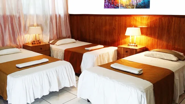 غرفة ثلاثية بثلاثة أسرّة، Hotel Manantiales El Salvador 6/10