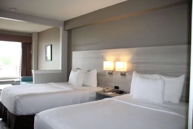 غرفة بسريرين مزدوجين، Boca Suites Deerfield Beach, SureStay Collection by Best Western FL 2/9