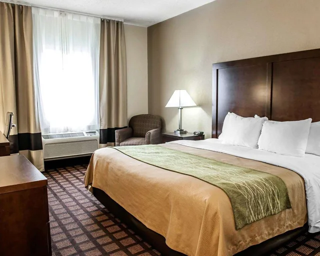 غرفة بسرير كينج، Baymont by Wyndham Richmond I-70 2/3