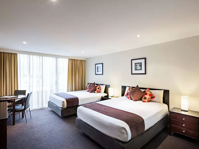 غرفة قياسية بسرير كوين، Adelaide Rockford Hotel 2/8