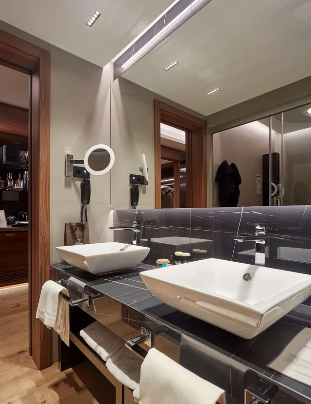 Spa, Suite, Terrace، Wellington Hotel Spa Madrid 5/9