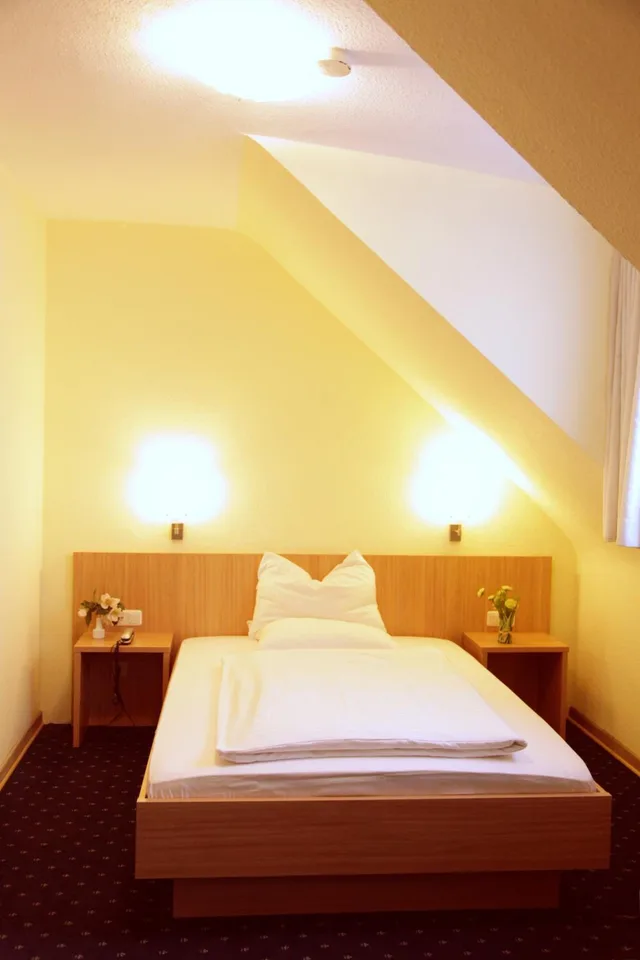 غرفة كومفورت مفردة، Windsor Hotel 10/12