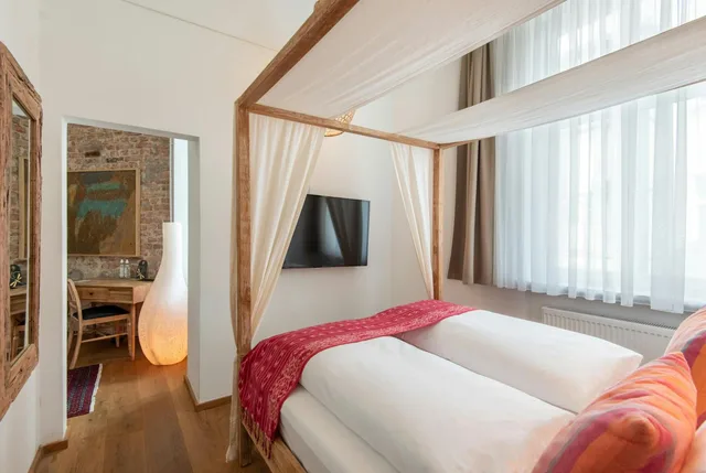 Comfy, Plus, Queen Bed، ALTBERLIN 1/1