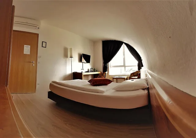 Room, Single, Atrigon 6/15