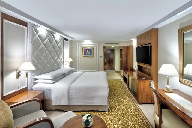 Guest Room, Deluxe, King Bed, ISLAMABAD MARRIOTT HOTEL 9/10